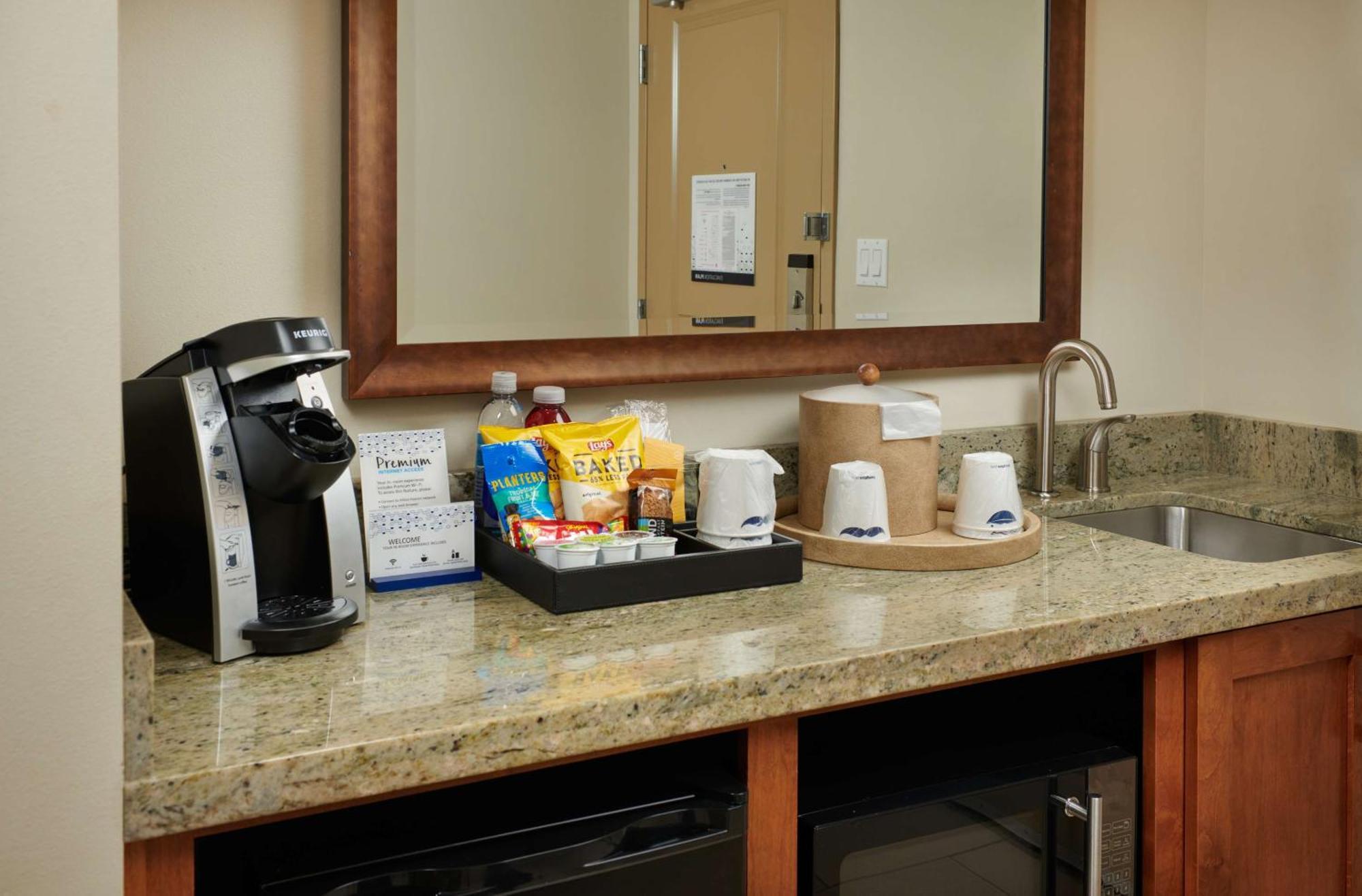 Hampton Inn And Suites Salem Zewnętrze zdjęcie
