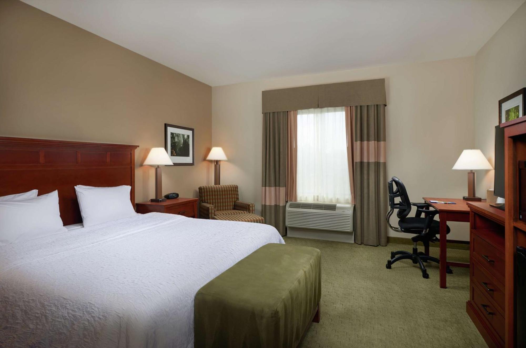 Hampton Inn And Suites Salem Zewnętrze zdjęcie